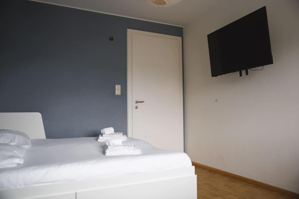 Cozy 3 Bedroom House With 11 Kw Electric Car Charger Hesperange Exterior foto